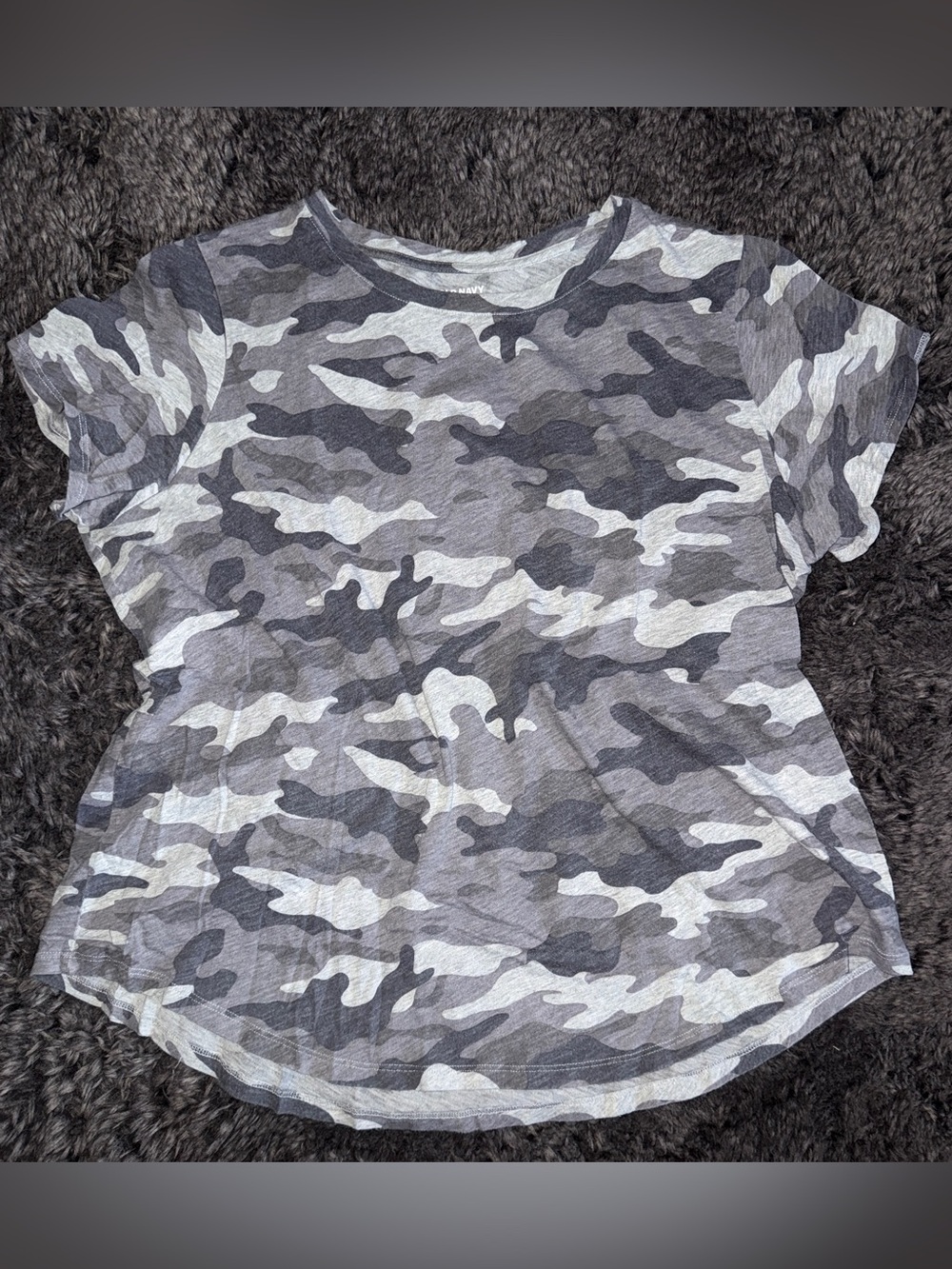 Old Navy Gray Camouflage Short-Sleeve Tee